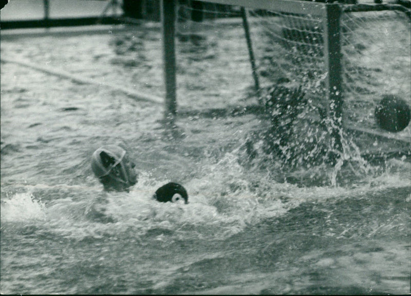 Water polo - Vintage Photograph