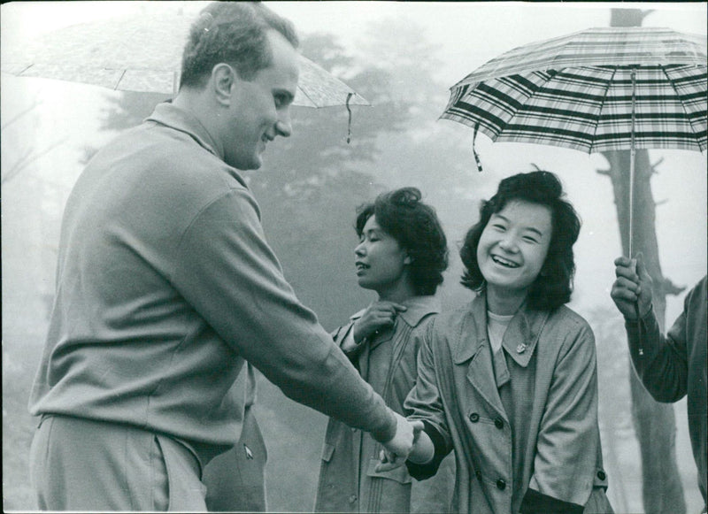 GDR wrestlers with vacationers - Vintage Photograph