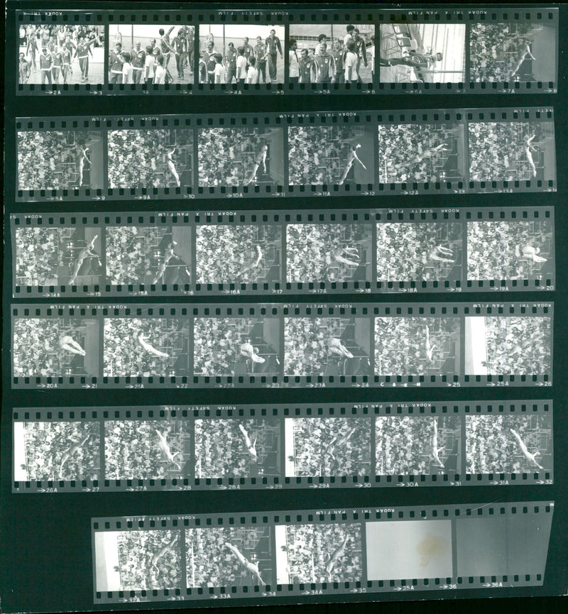 FILM WATER JUMPING ART JUMPING USA LAYERED DISC - Vintage Photograph