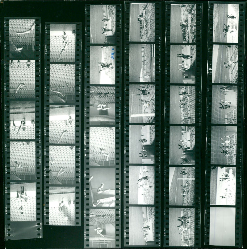FILM DDR SPAIN ART JUMPING MANNER LOWE ARCONADA HAFNER SUAREZ - Vintage Photograph