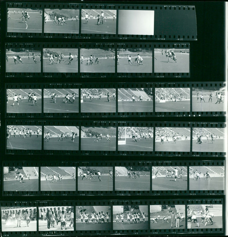 KODAK TRIX KODA PAN FILM SAFETY TRO TRU SAFET KOD - Vintage Photograph