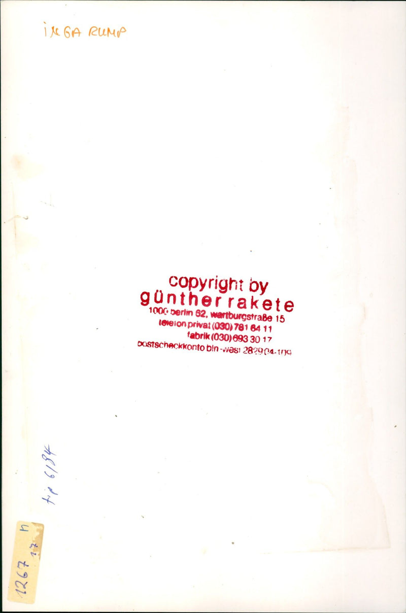 Inga hull - Vintage Photograph