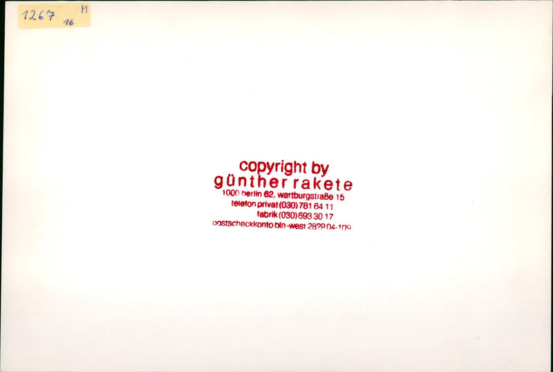 Inga hull - Vintage Photograph