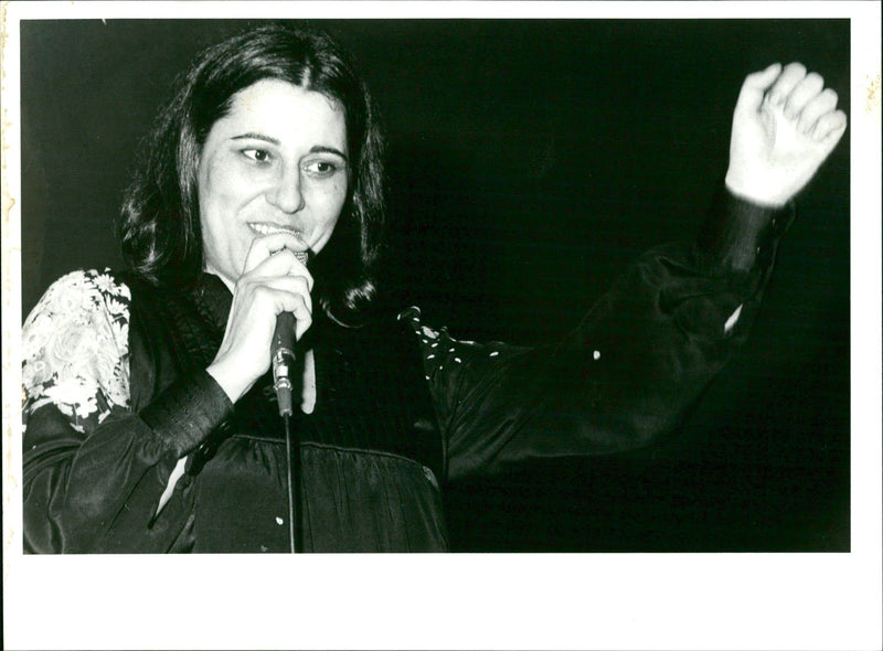 Maria Farantouri - Vintage Photograph