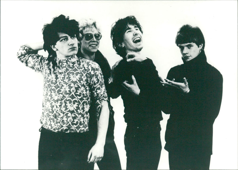 1981 ARIOLA ICELAND FREE CHARGE - Vintage Photograph