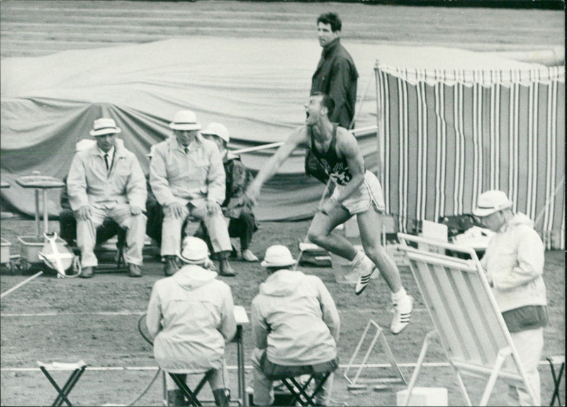 Javelin throwing competition at the 1964 Olympic Games - Vintage Photograph