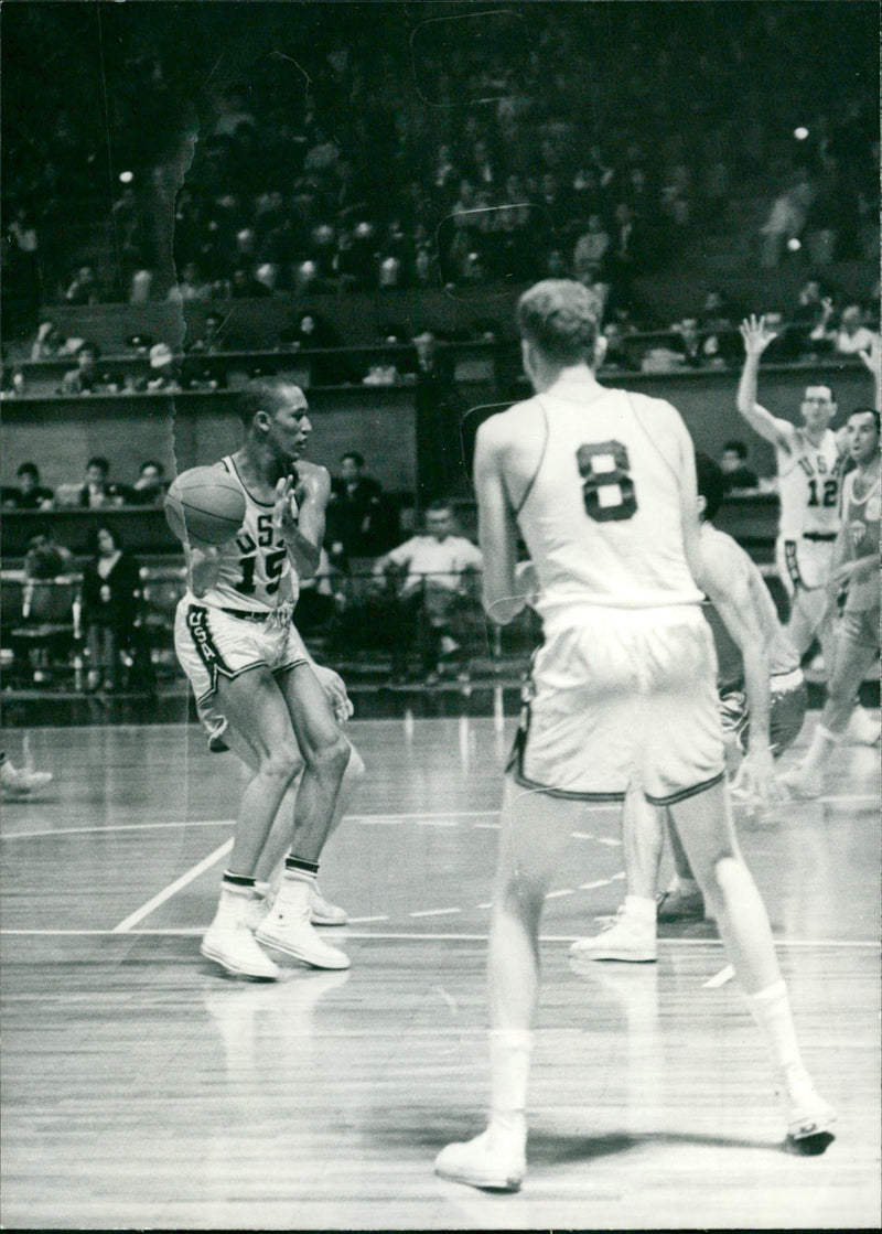 Olympia Tokyo - basketball - Vintage Photograph