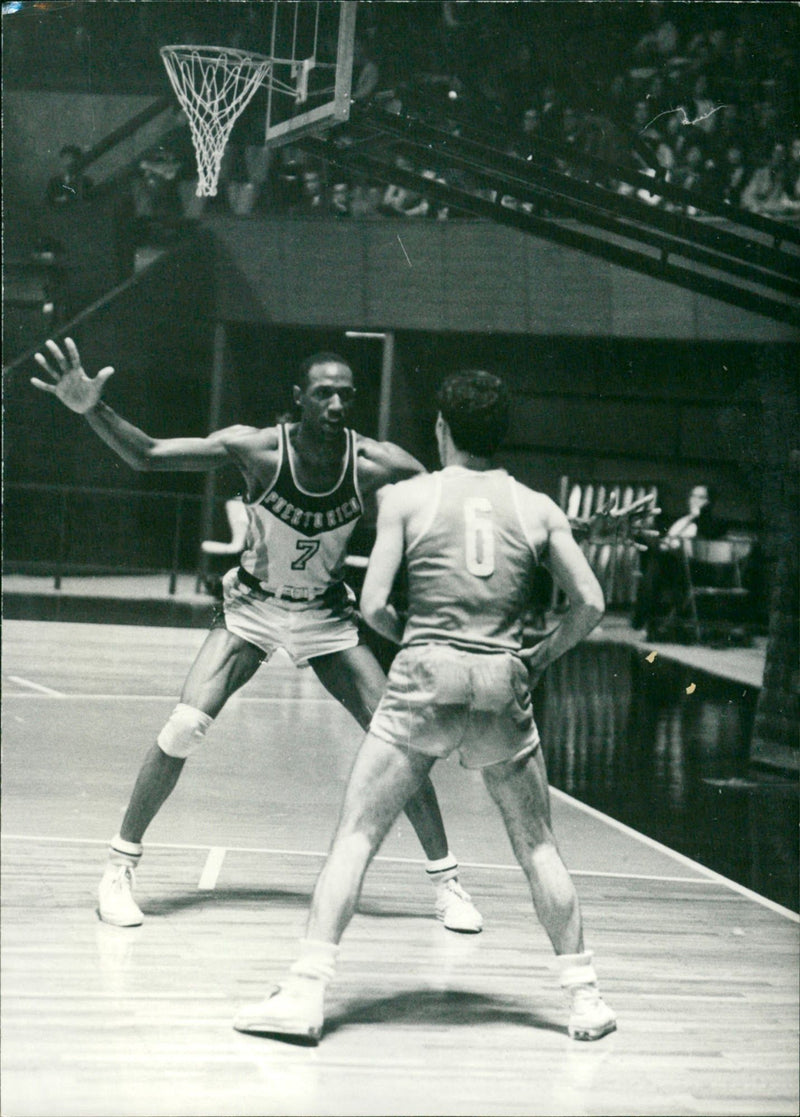 Olympia Tokio - Basketball - Vintage Photograph