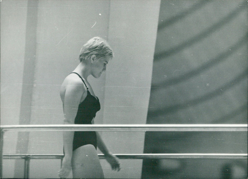 Tokyo Olympic Games - Water Sports / Ladies - Vintage Photograph