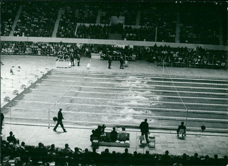 Olympia Tokyo 1964, swimming - Vintage Photograph