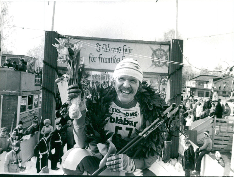 The winner of the Vasaloppet 1976. Matti Kuosku - Vintage Photograph