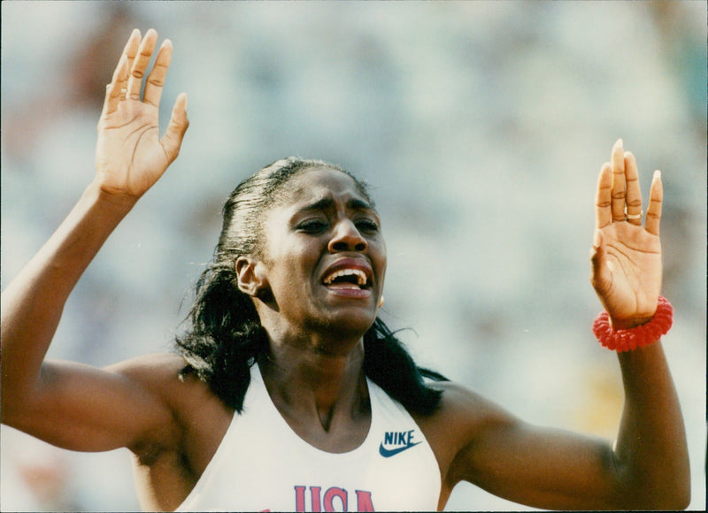 Gwen Torrence, victory in 400 m, Olympics in Barcelona - Vintage Photograph