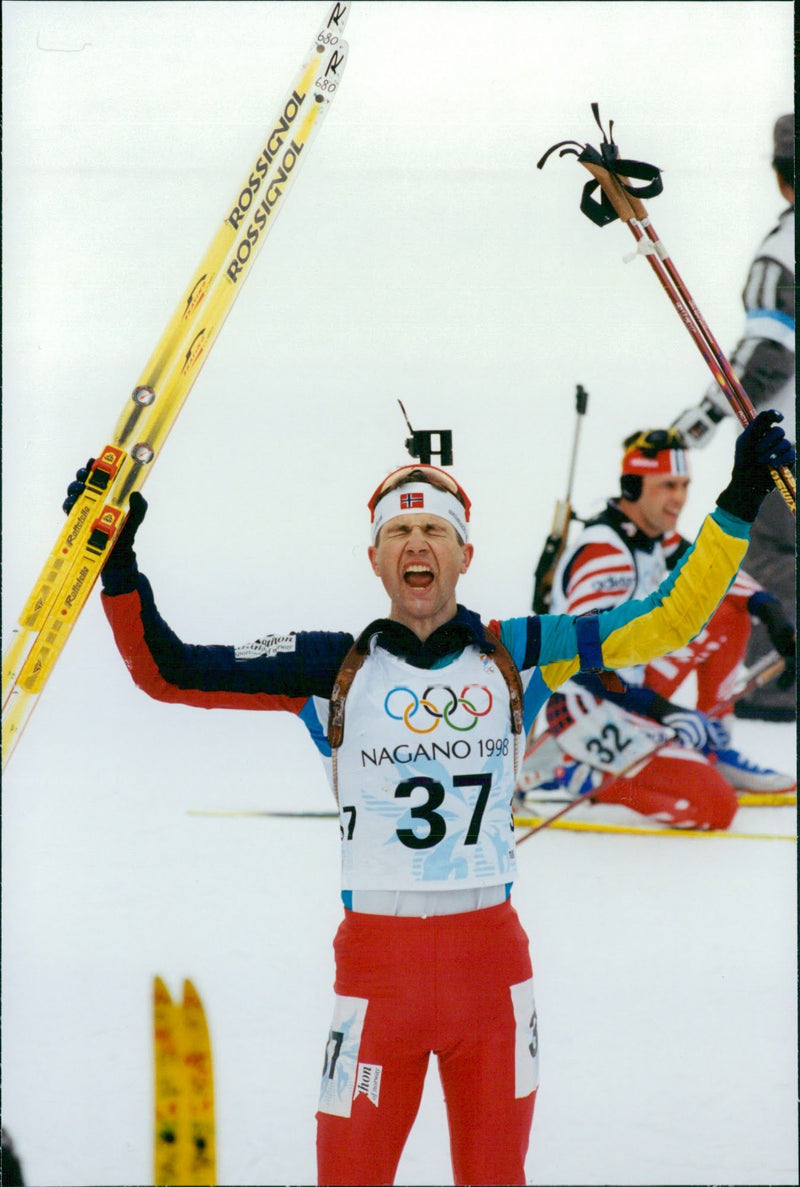 Ole Einar Bjørndalen won a superior victory in the biathlon sprint race. OS and Nagano - Vintage Photograph