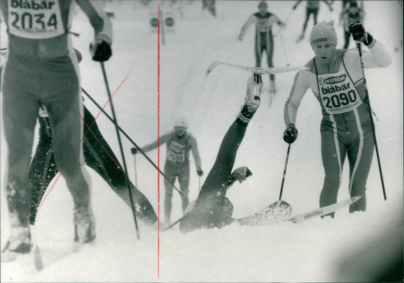 Vasaloppet 1988. Skiers who have fallen in the track - Vintage Photograph