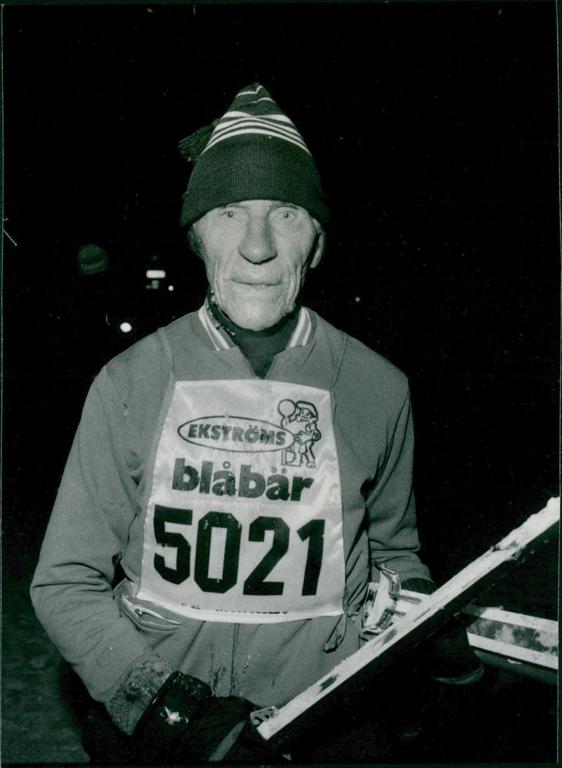 79-year-old Erik Bergman, Vasaloppet's oldest follower - Vintage Photograph