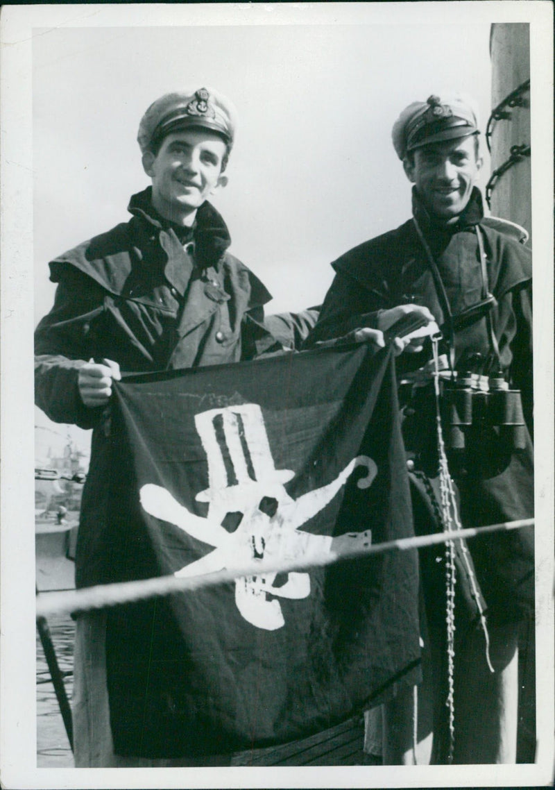 Navy soldiers with flag - Vintage Photograph