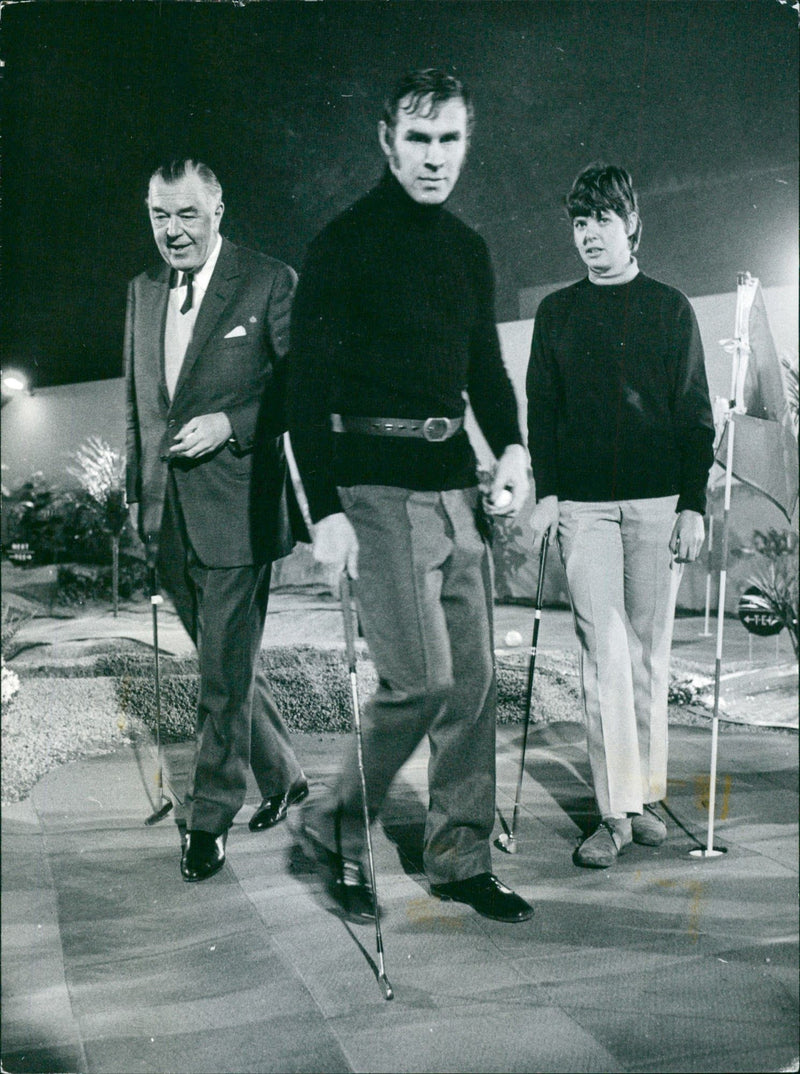 Tumba's golf center inaugurated. Prince Bertil, Sven Tumba Johansson and Liv Forsell inauguration player at St. Eriksmässan - Vintage Photograph