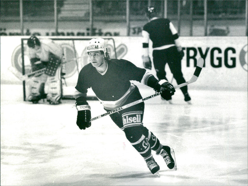 Mats Ulander ice hockey - Vintage Photograph