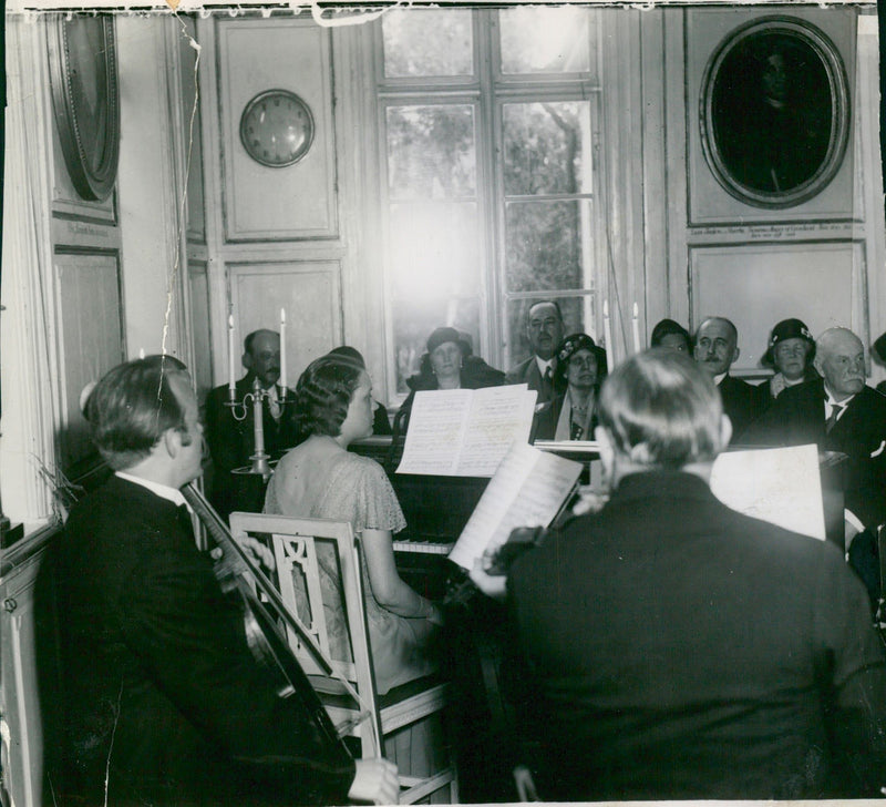 Musicians gathered - Vintage Photograph