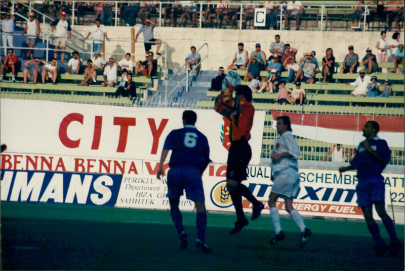 Valletta 1 vs Gloria Bistrita 2 - Vintage Photograph