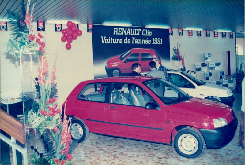 Renault Clio, Cars - Vintage Photograph