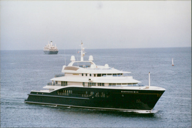 Mammoth Yacht Carinthia VII - Vintage Photograph