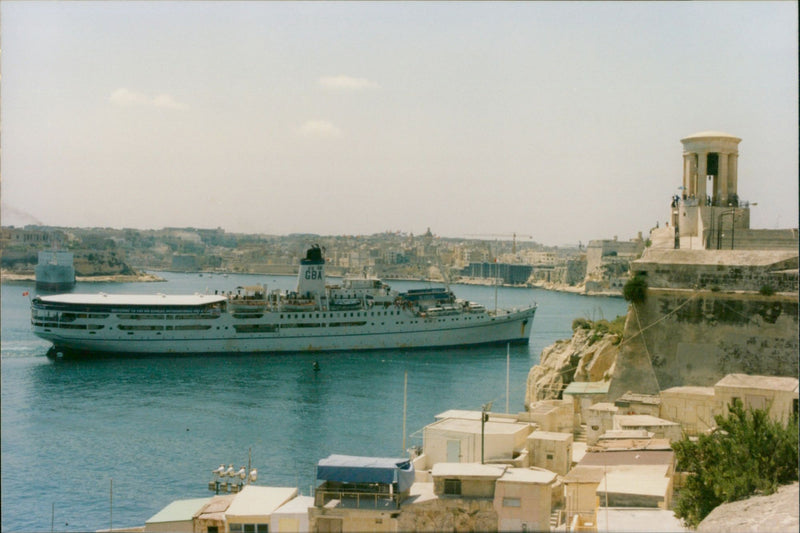 Doulos - Vintage Photograph