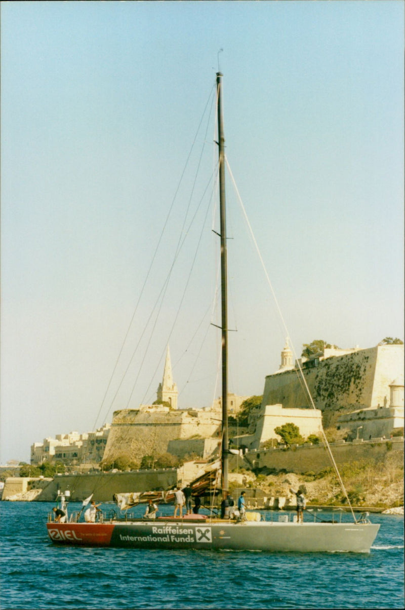 ARIEL InternatiRaiffeisen X - | -- | - Vintage Photograph