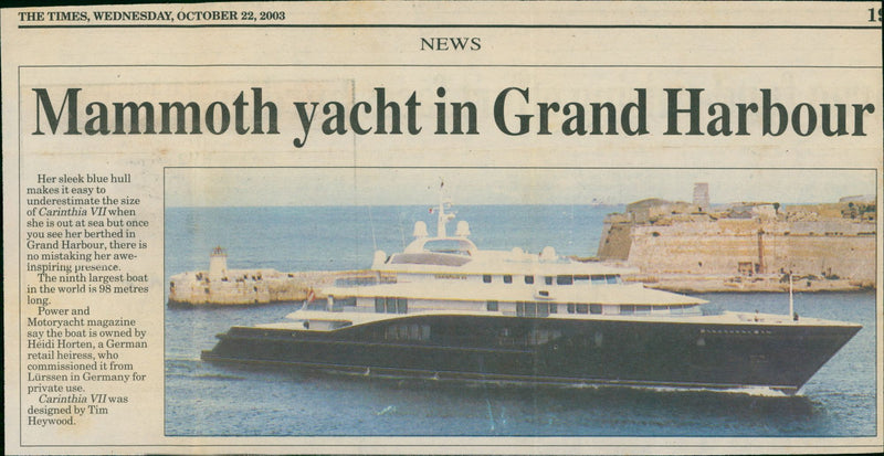Mammoth Yacht Carinthia VII - Vintage Photograph