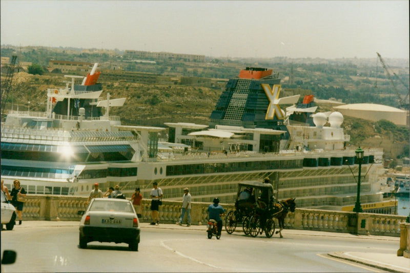 GTS Constellation - Vintage Photograph