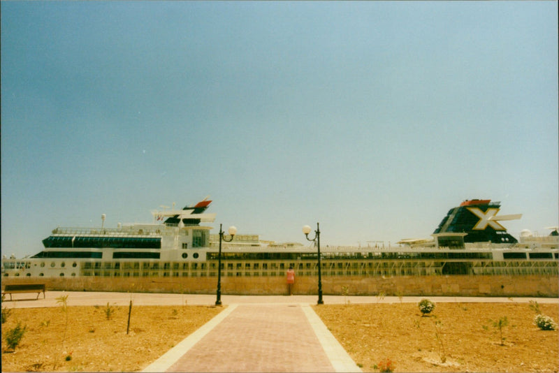 GTS Constellation - Vintage Photograph