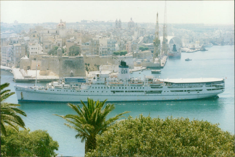 Doulos sails out - Vintage Photograph