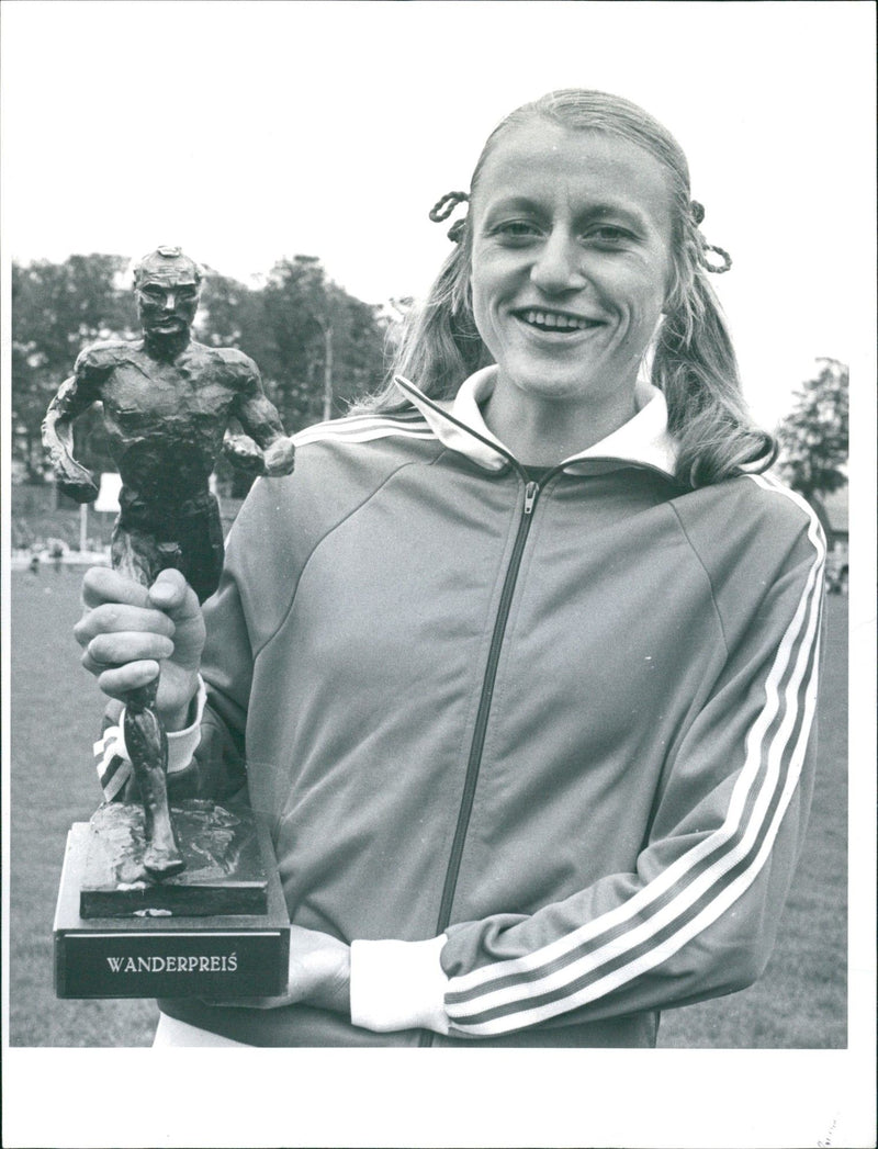 Grete Waitz - Vintage Photograph