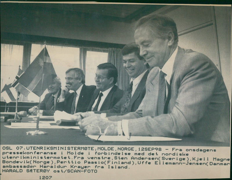 Press conference football - Vintage Photograph