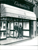 BUNDLES MUSIC COOP CHANEL CARTIER HARTIER LES MUT STRAEN GOE MICK - Vintage Photograph