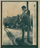 NAGLATS MUSICIANS SPRING WEATHER TEMPERATURES DEGREES ATTRACT - Vintage Photograph