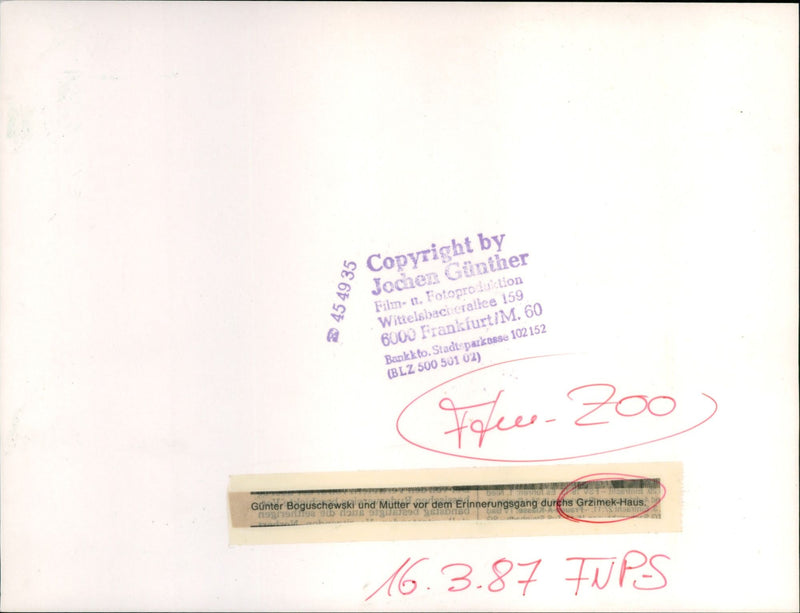 1987 GEZIMEK HOURS LOCATED ZOO FRA FILM - Vintage Photograph