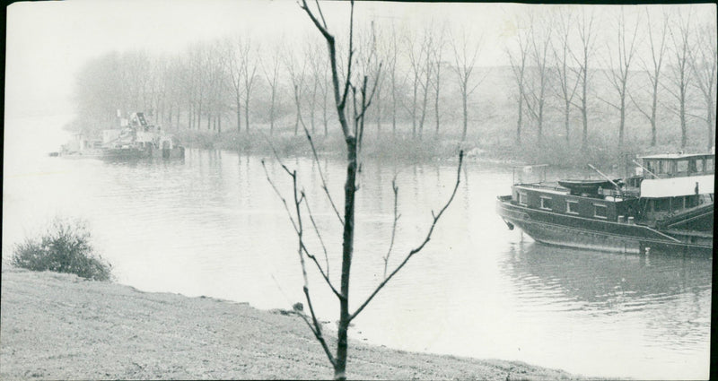 Main riverbank in Hainstadt - Vintage Photograph