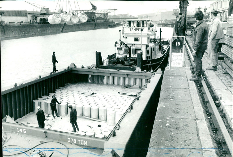 "Tempete" - Frankfurt - Vintage Photograph