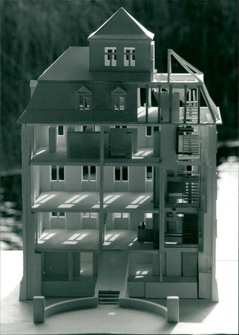 Model of Holzhausenschlößchen - Vintage Photograph