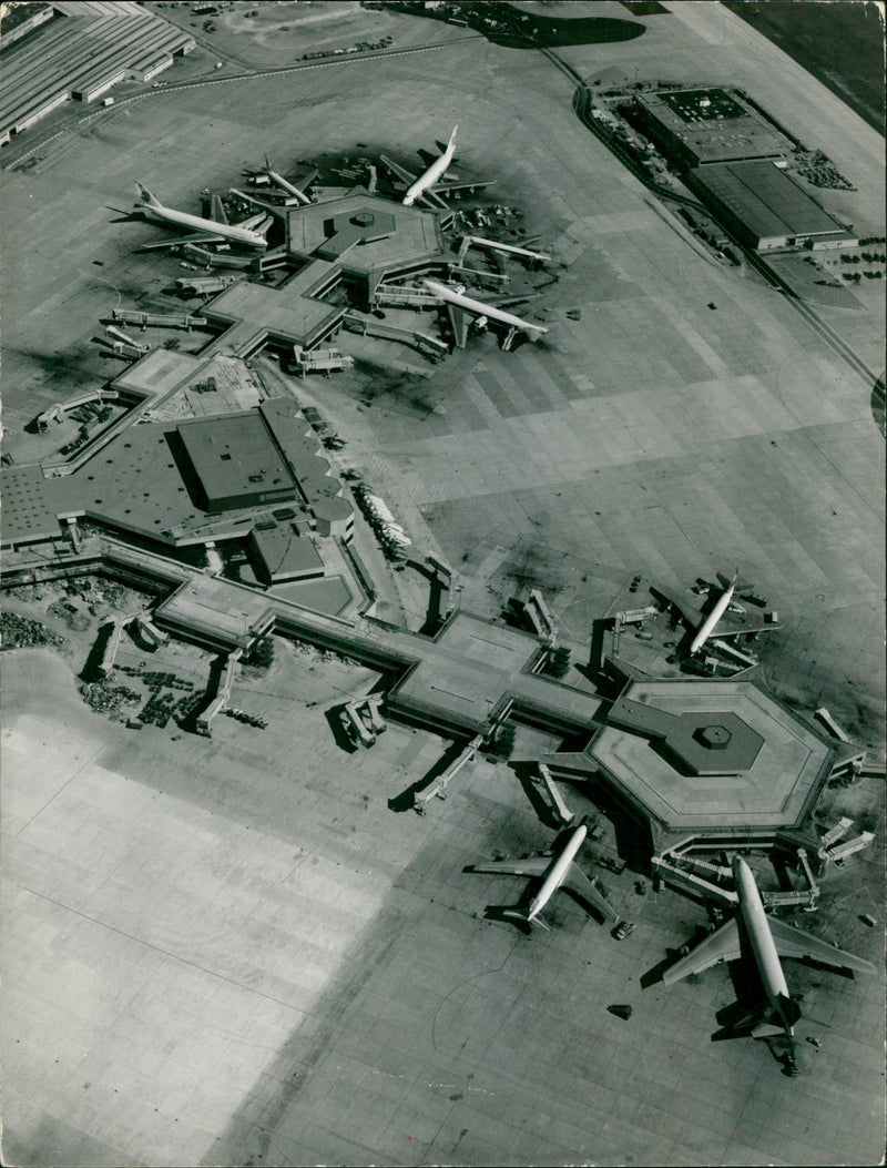 1994 Lufthansa Boeing 747 - Vintage Photograph