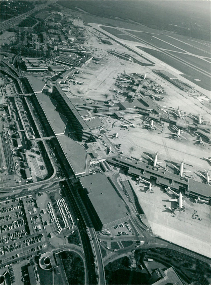 1995 Aerial view Frankfur / Rhein-Main area - Vintage Photograph