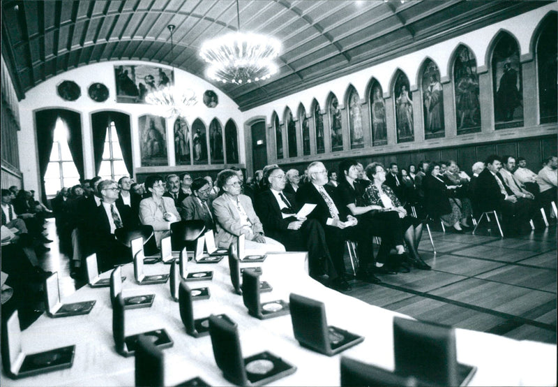 1996 ZEICHNWEGER WEDDING CHURCH ANKFURTER HAVE KUHMSTEDT PAUL PETER - Vintage Photograph