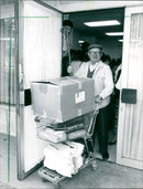 FNP SHEET SIGNATURE VOERMAN JEG TADLEN BILDBEST - Vintage Photograph