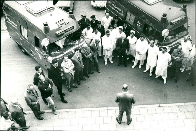 VEHICLES FUNFWAGEN NOLANTWAGEN FEUERWE NOT ART FRESH UNFA - Vintage Photograph