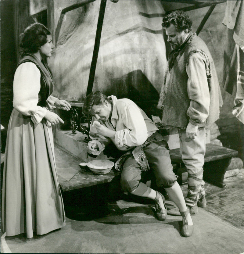 The prisoners of Murano - Vintage Photograph