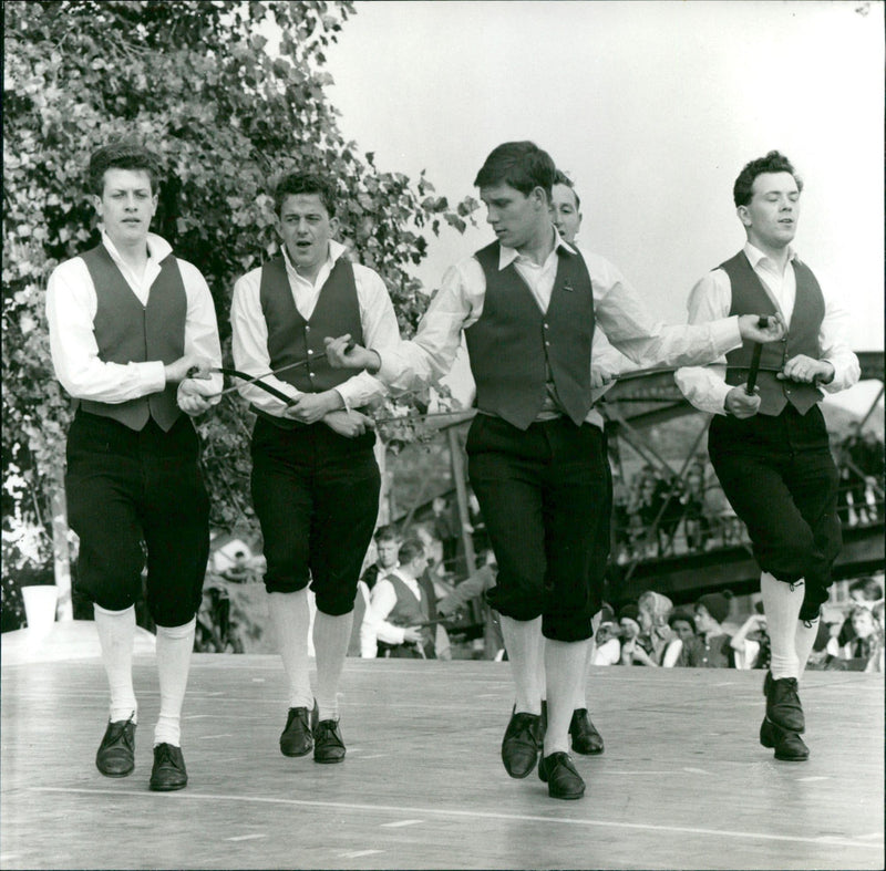 "Festival of Nations on Finkenwerder" TV program - Vintage Photograph