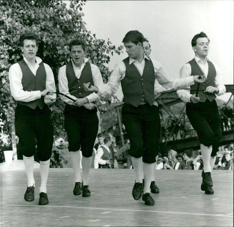 "Festival of Nations on Finkenwerder" TV program - Vintage Photograph