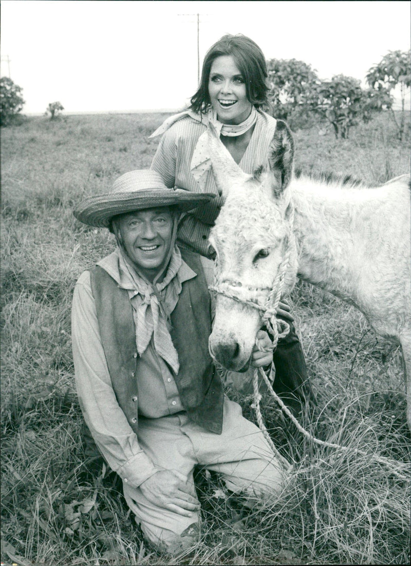 Wencke, Udo and the blue diamond - Vintage Photograph