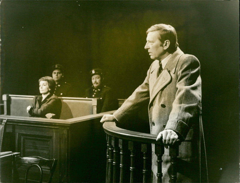 Double game in Paris - Vintage Photograph